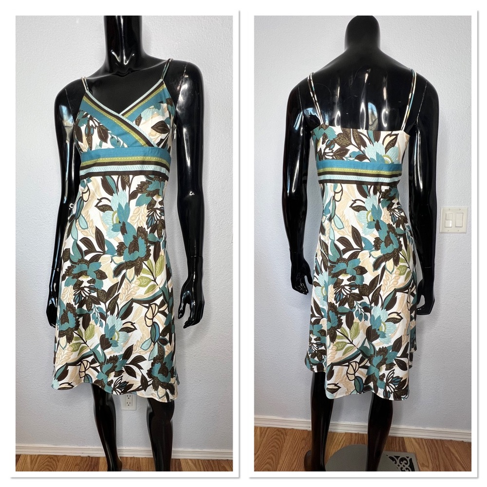 Ann Taylor Floral Print Spaghetti Strap Flowy Dress V Neck Sz 4P 100% Cotton